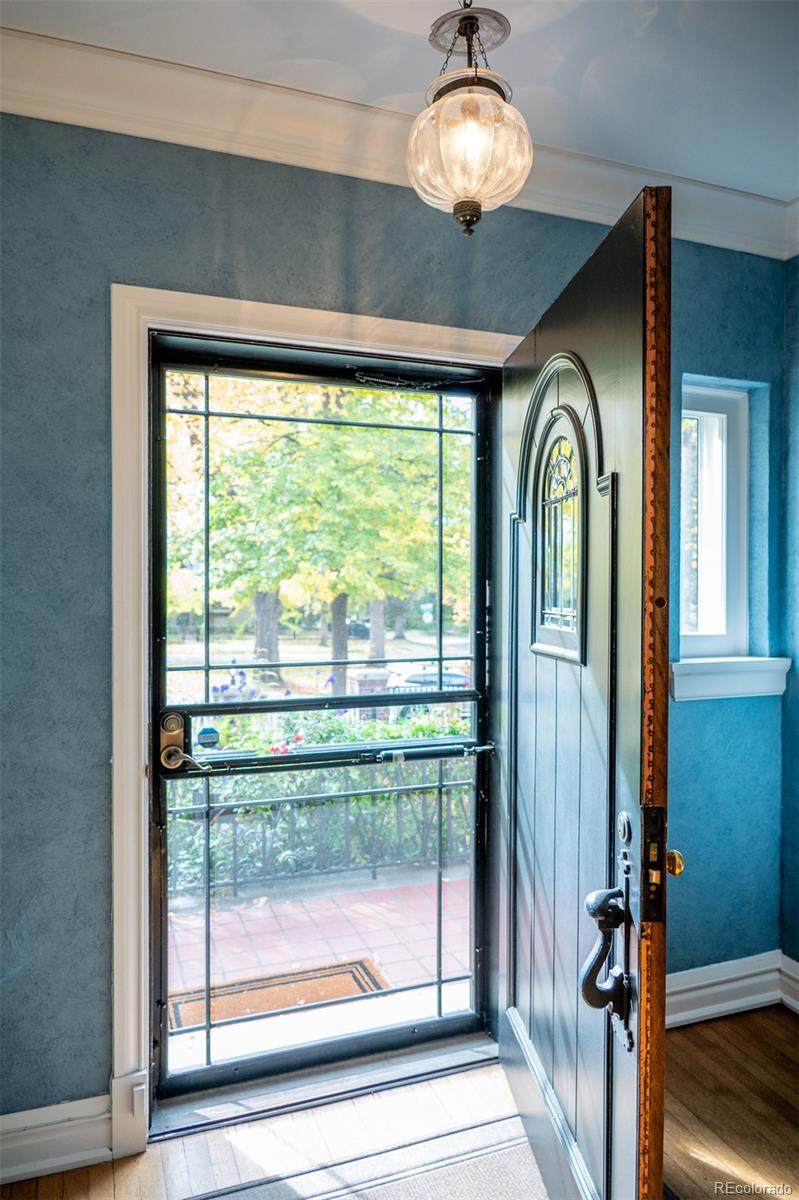 2215 E 7th Avenue Parkway