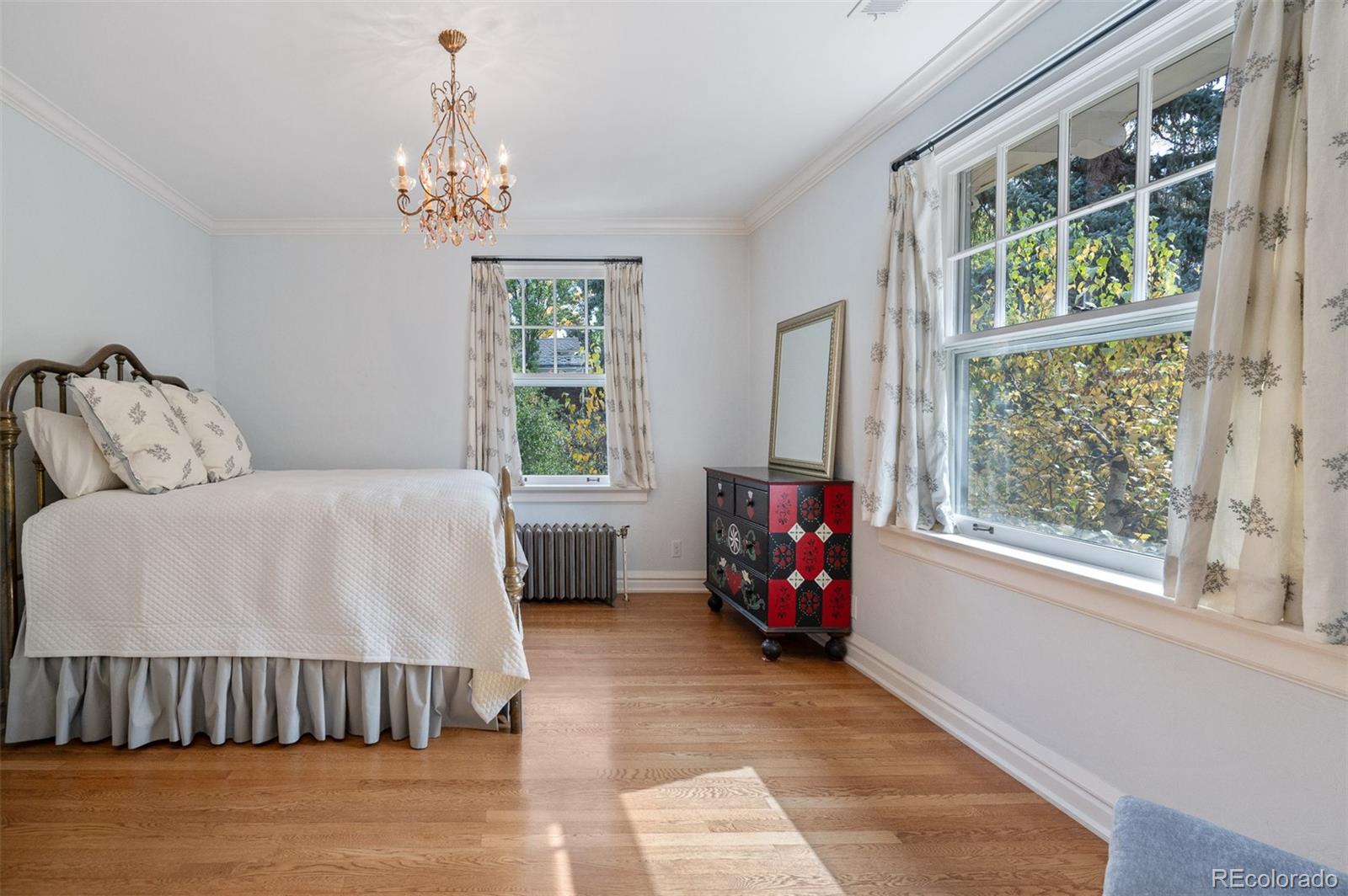 2215 E 7th Avenue Parkway