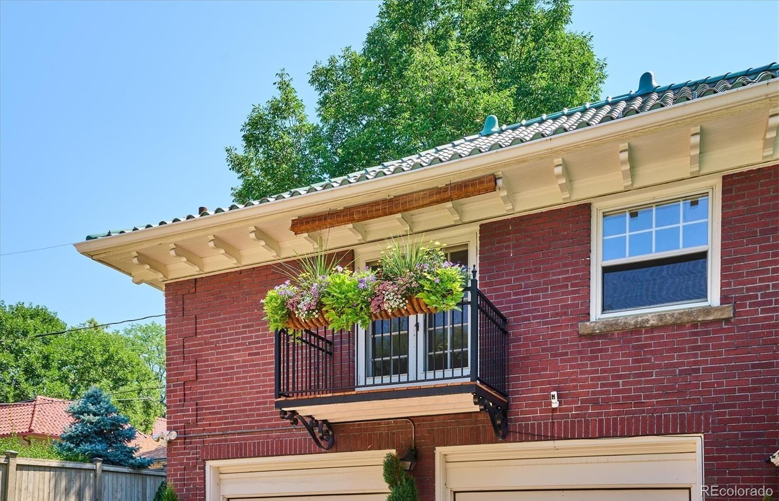 2215 E 7th Avenue Parkway