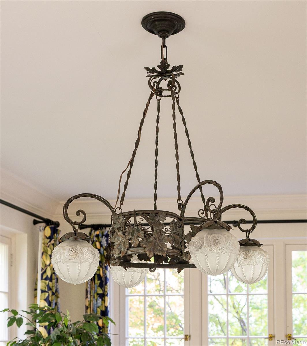 2215 E 7th Avenue Parkway