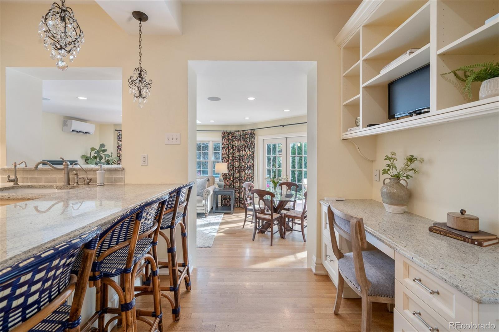 2215 E 7th Avenue Parkway