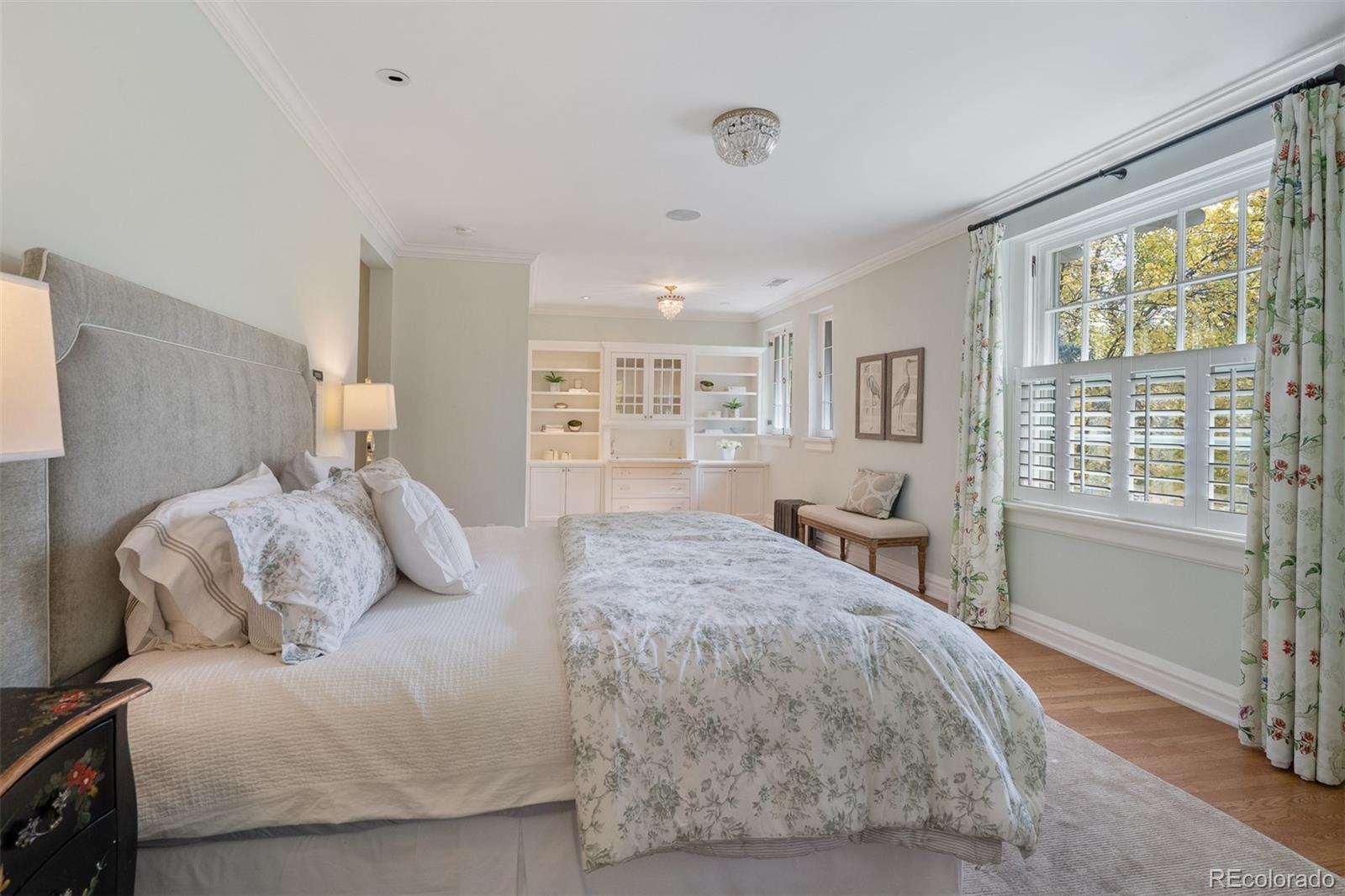 2215 E 7th Avenue Parkway