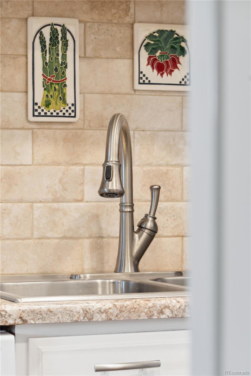 3164 S Wheeling Way Unit: 401