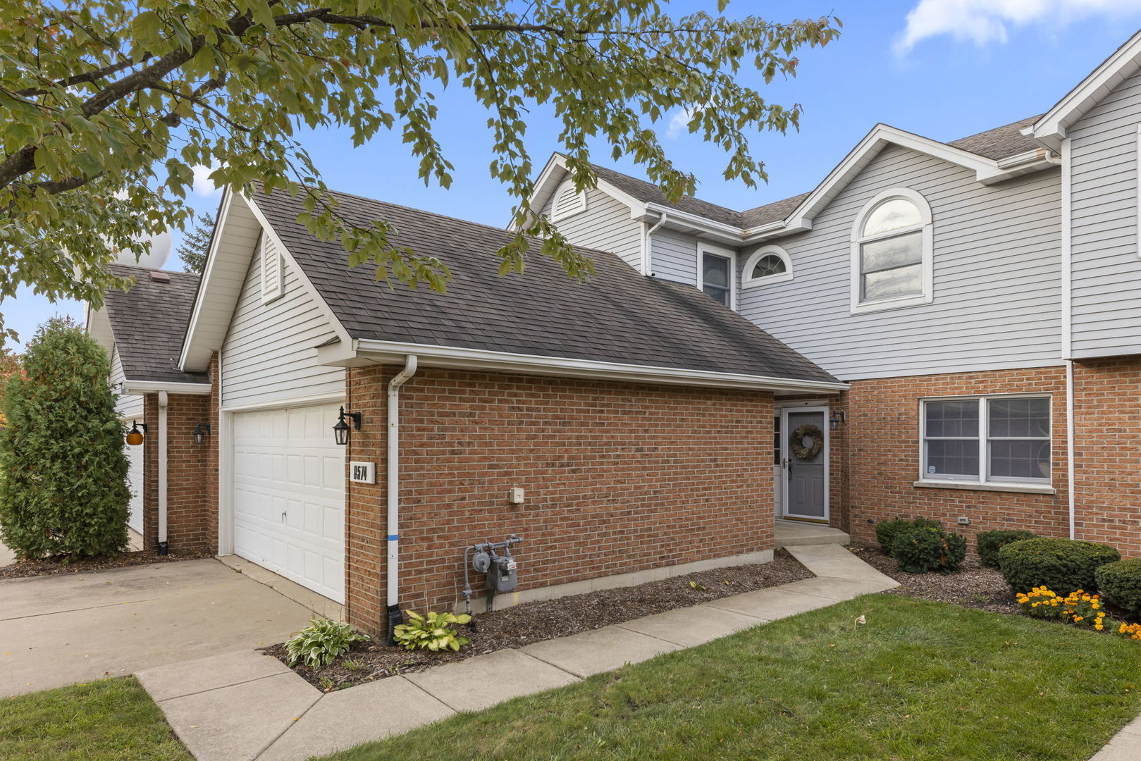 8574 Sandalwood Drive