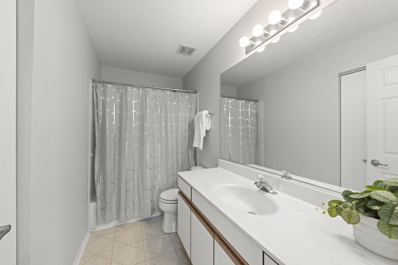 20835 W Bangor Court