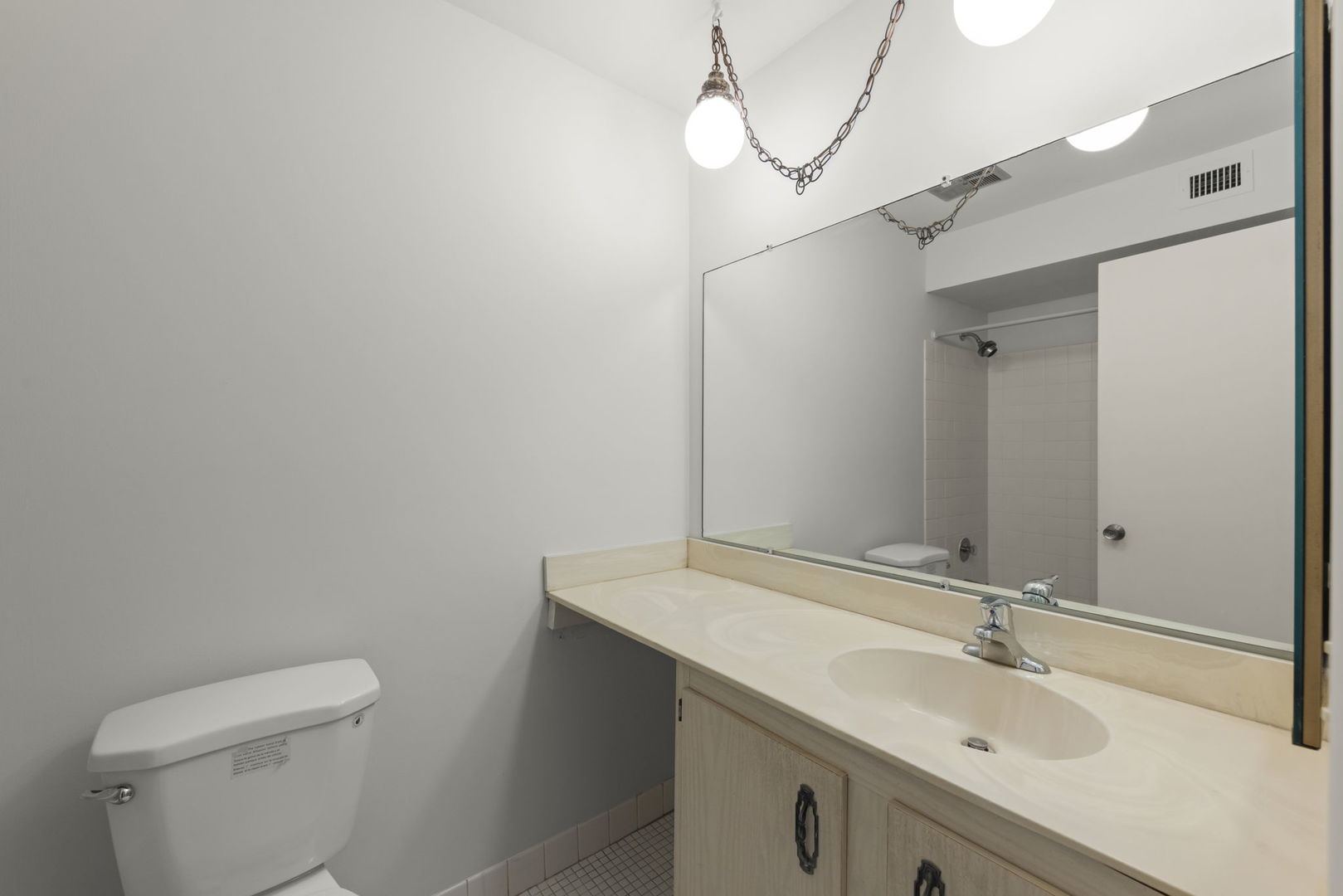 700 Wellington Avenue Unit: 110