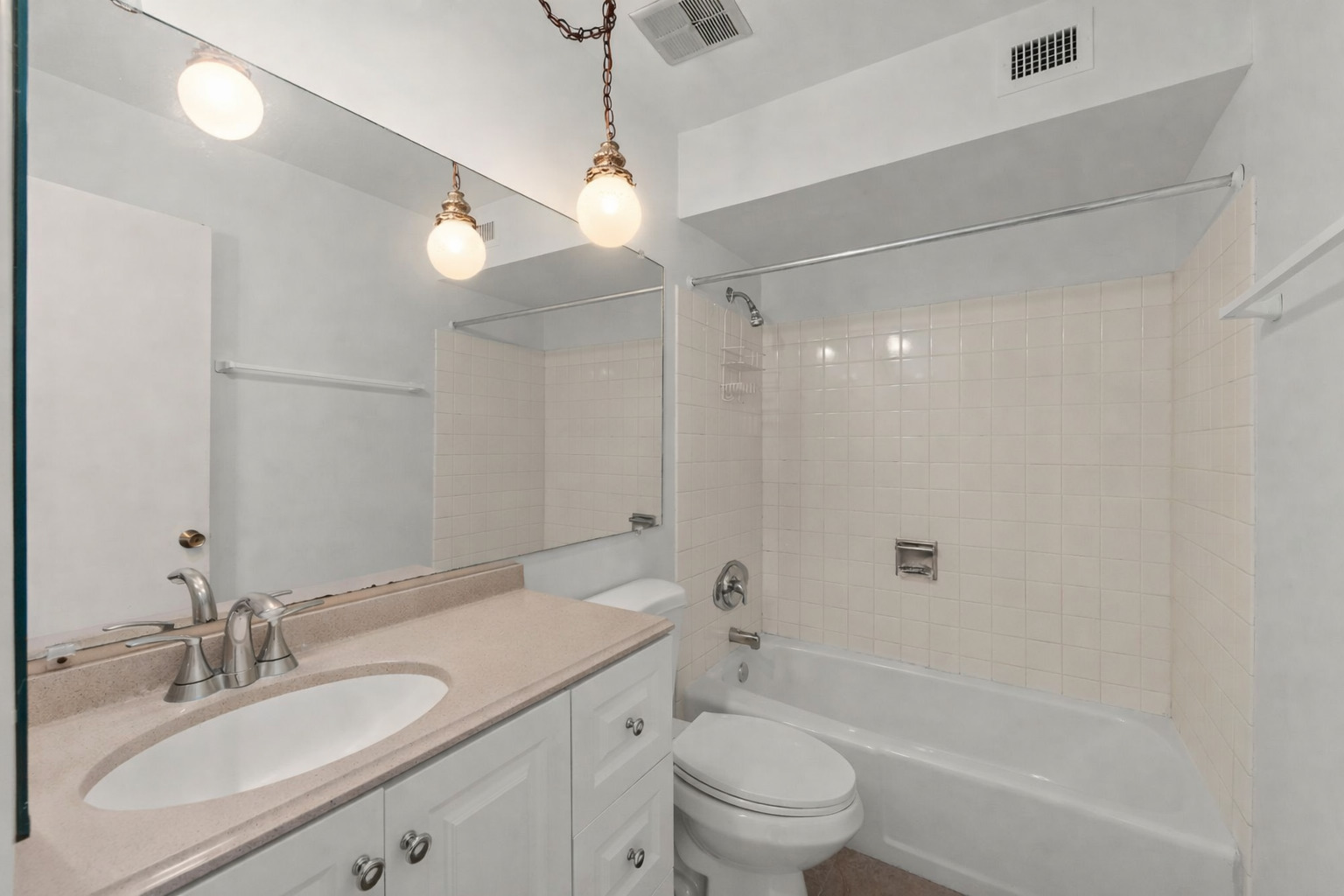 700 Wellington Avenue Unit: 110