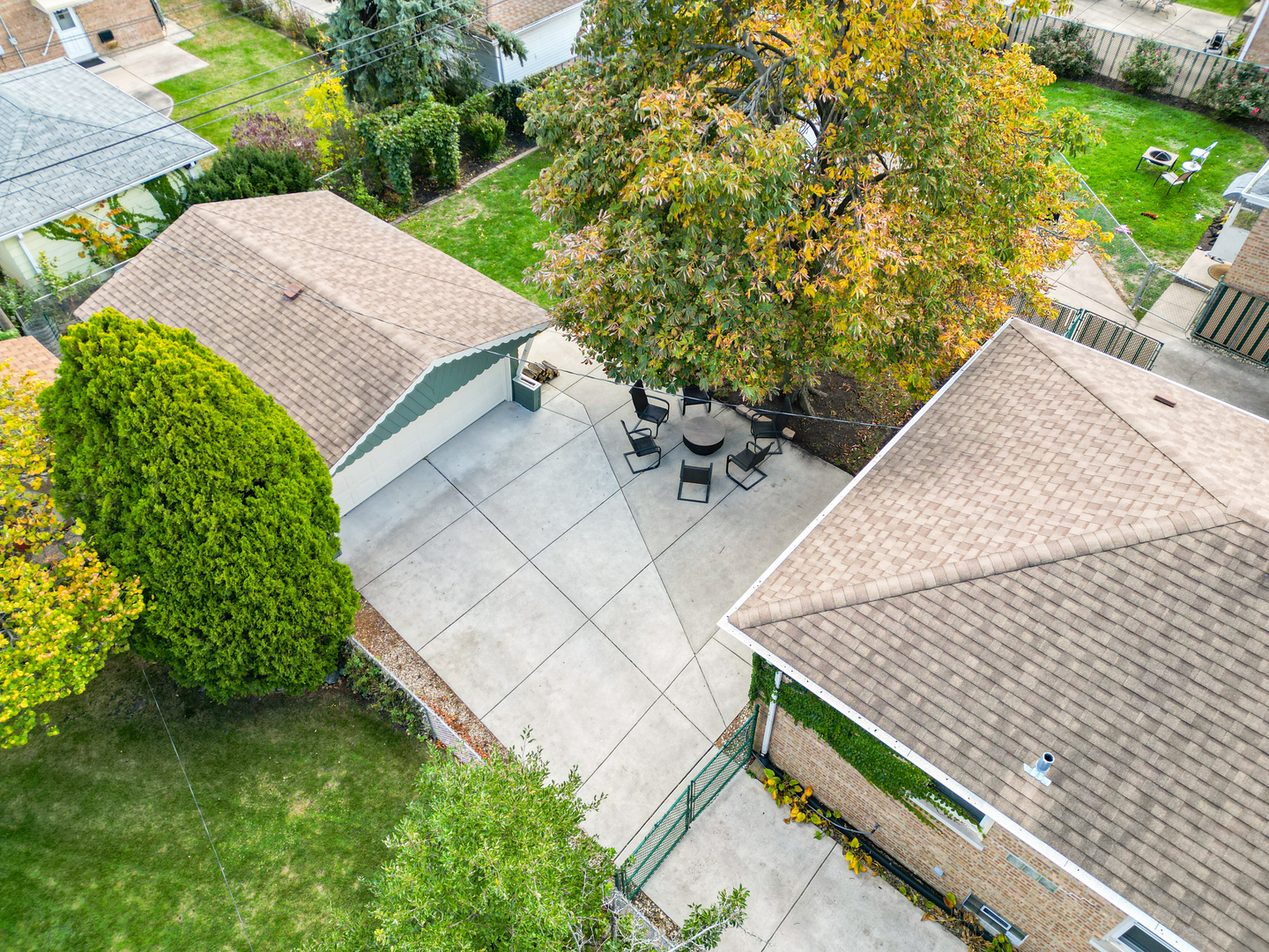 10215 S Keeler Avenue