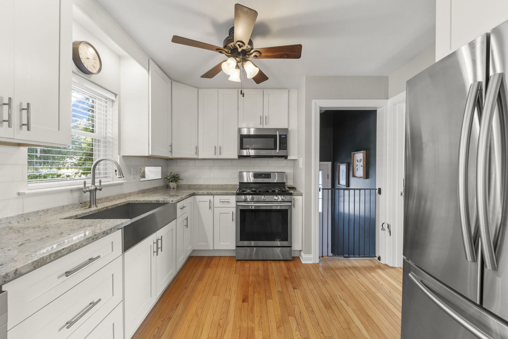 10215 S Keeler Avenue