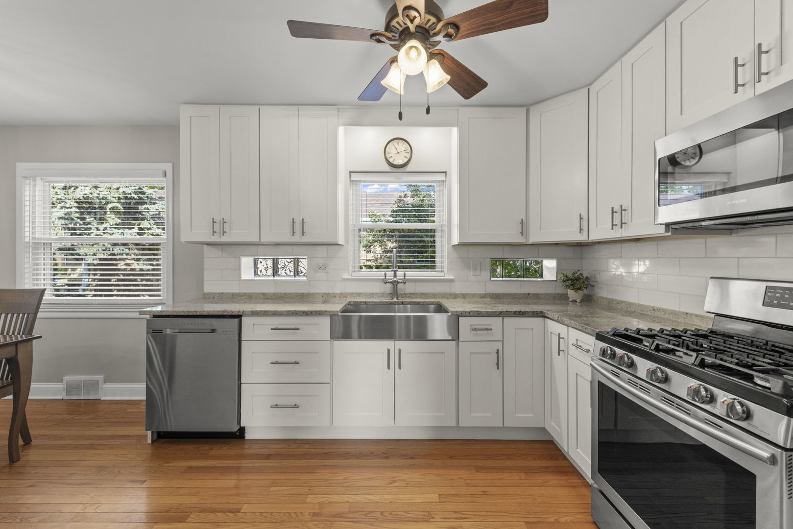 10215 S Keeler Avenue