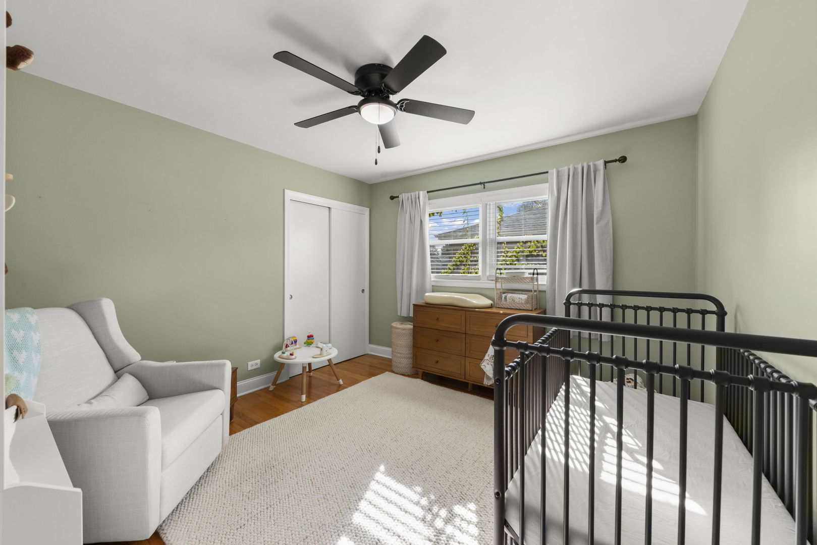 10215 S Keeler Avenue