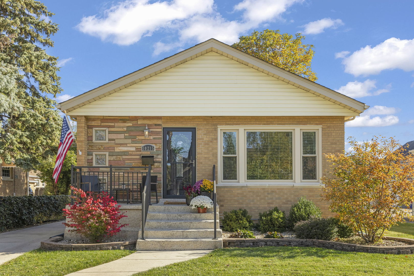 10215 S Keeler Avenue