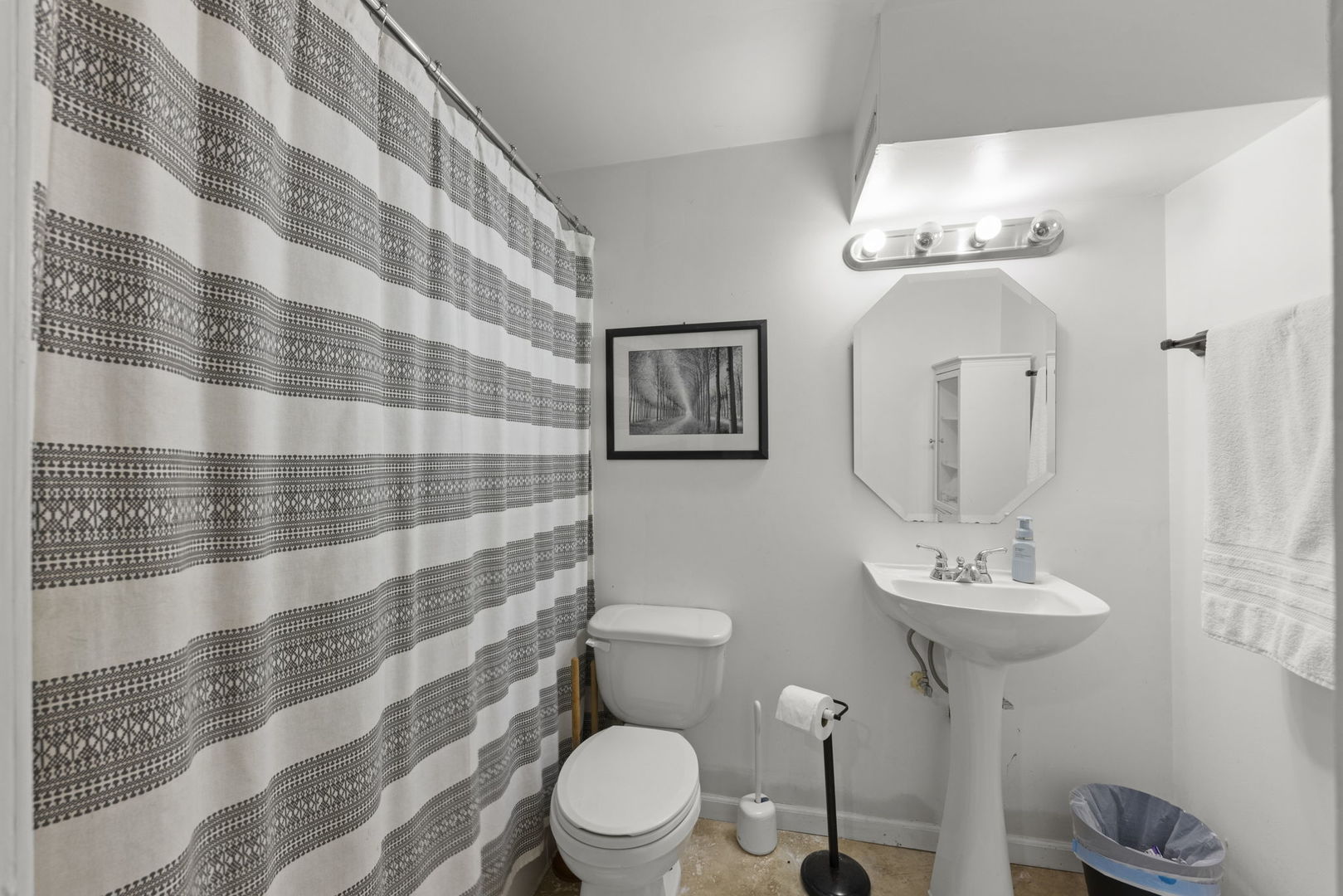 1523 Schumacher Drive W