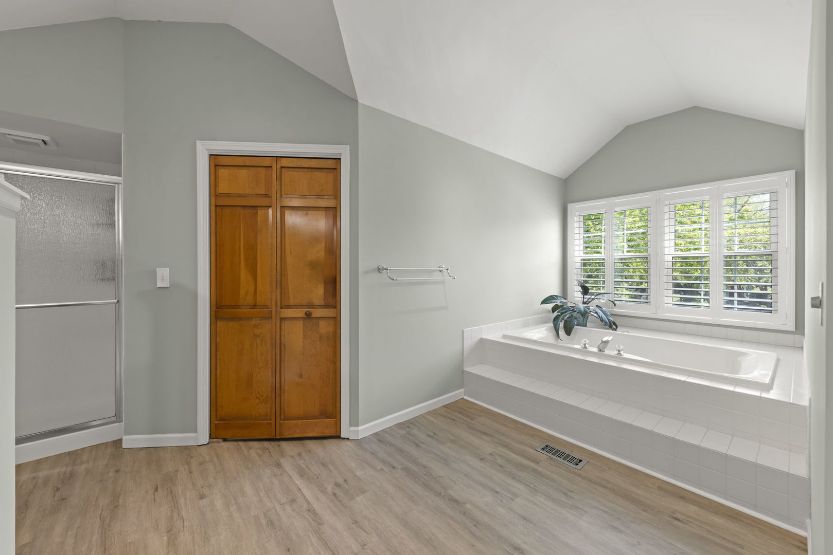 2689 Fox River Lane