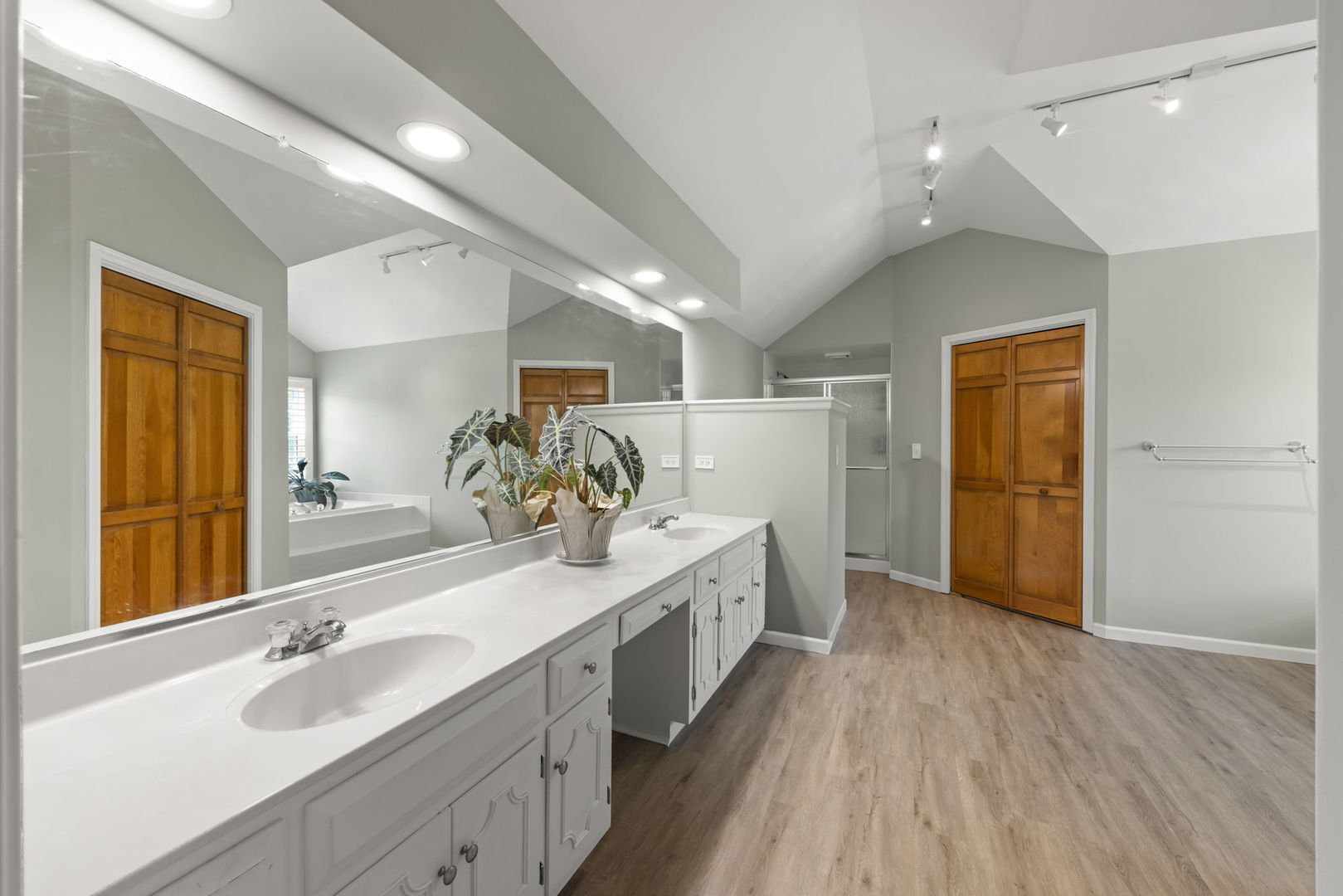 2689 Fox River Lane