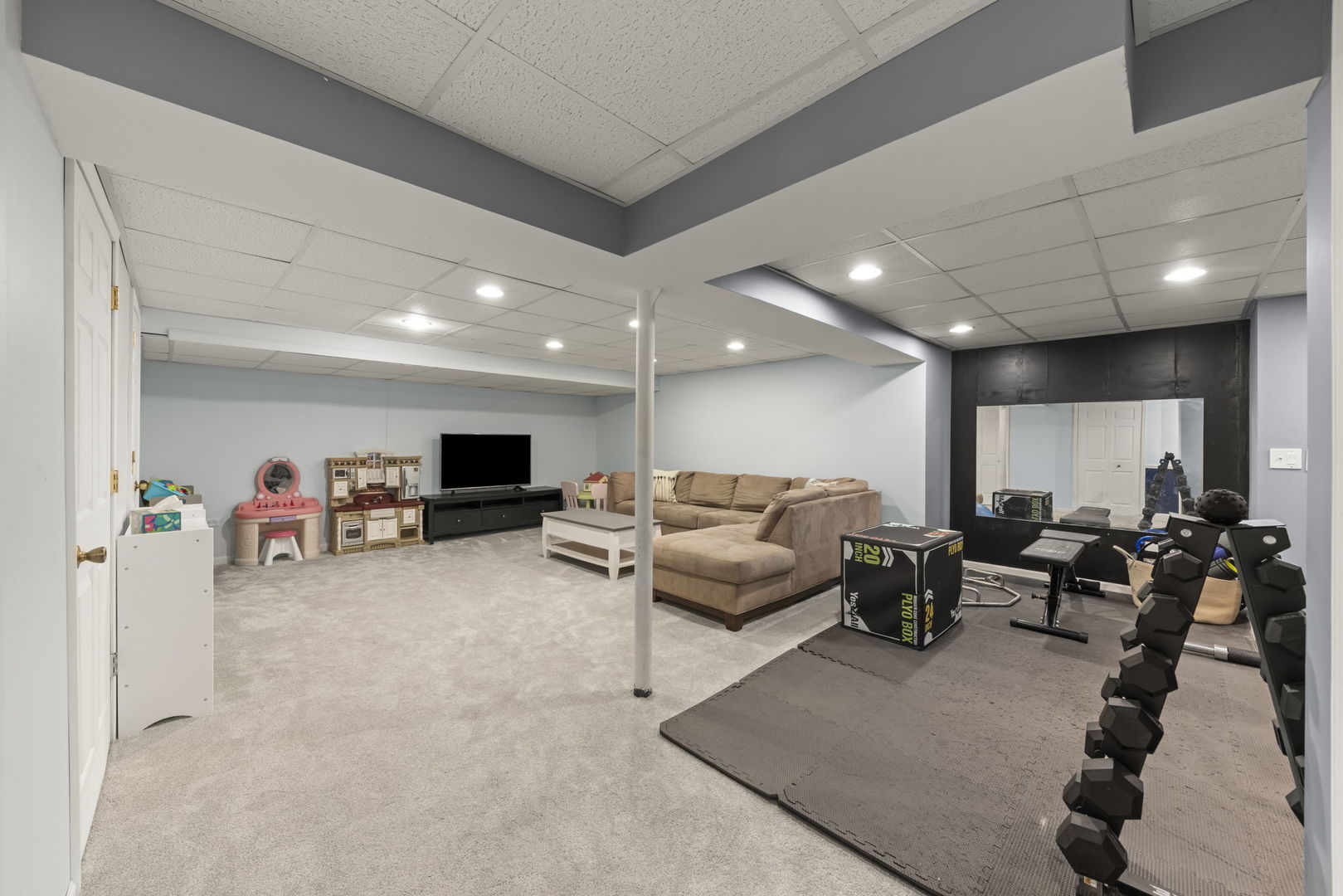 1528 Schumacher Drive