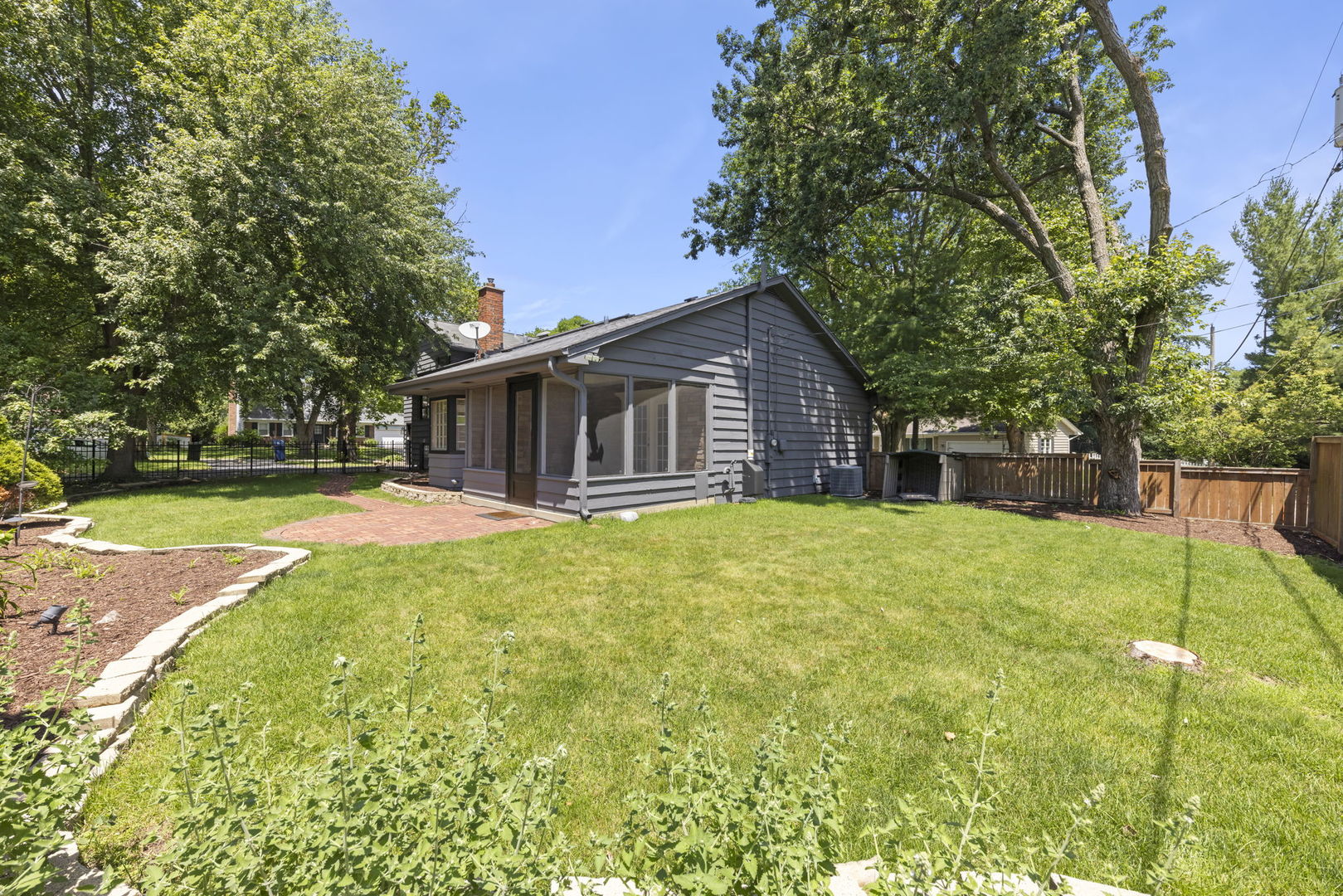 212 Tamarack Avenue