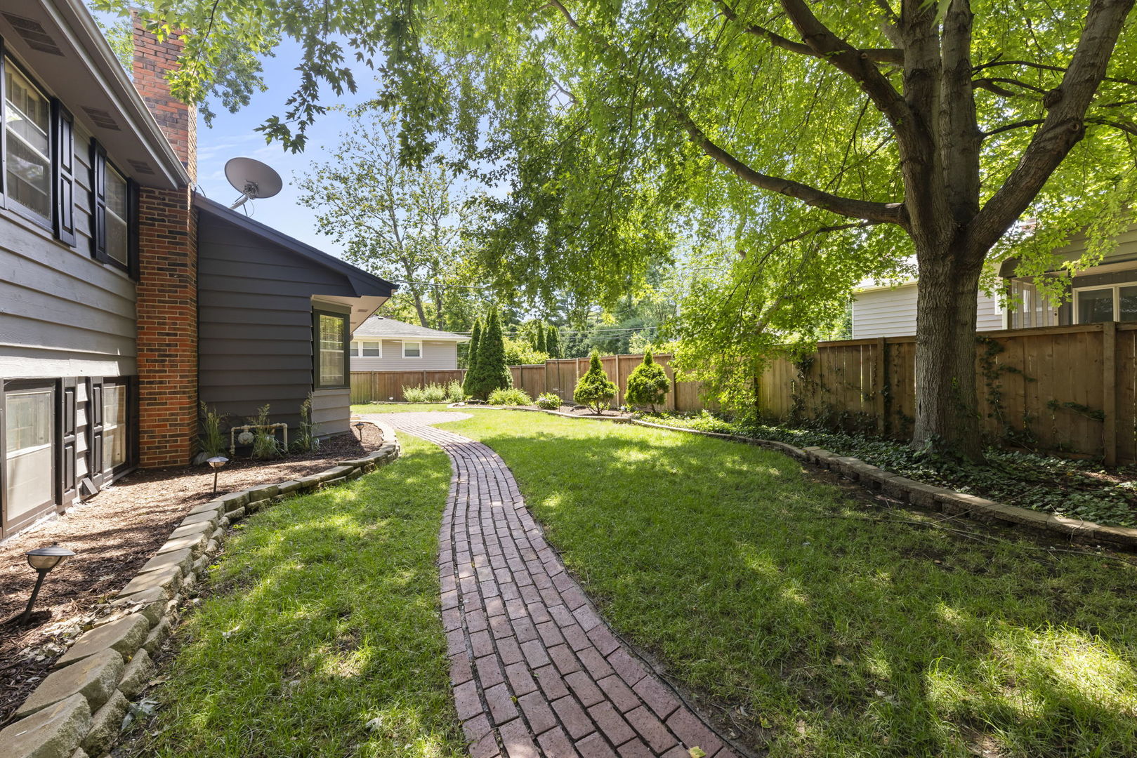 212 Tamarack Avenue