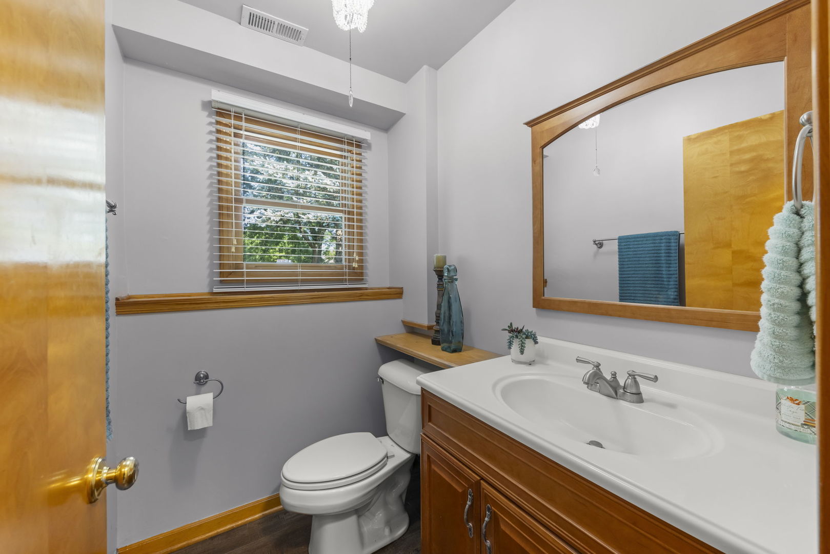 907 Wescott Road