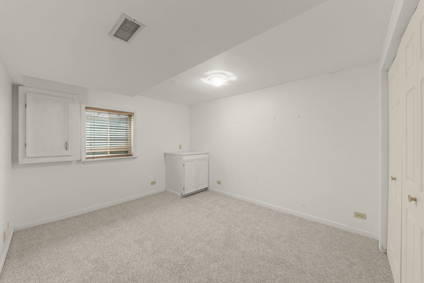 907 Wescott Road