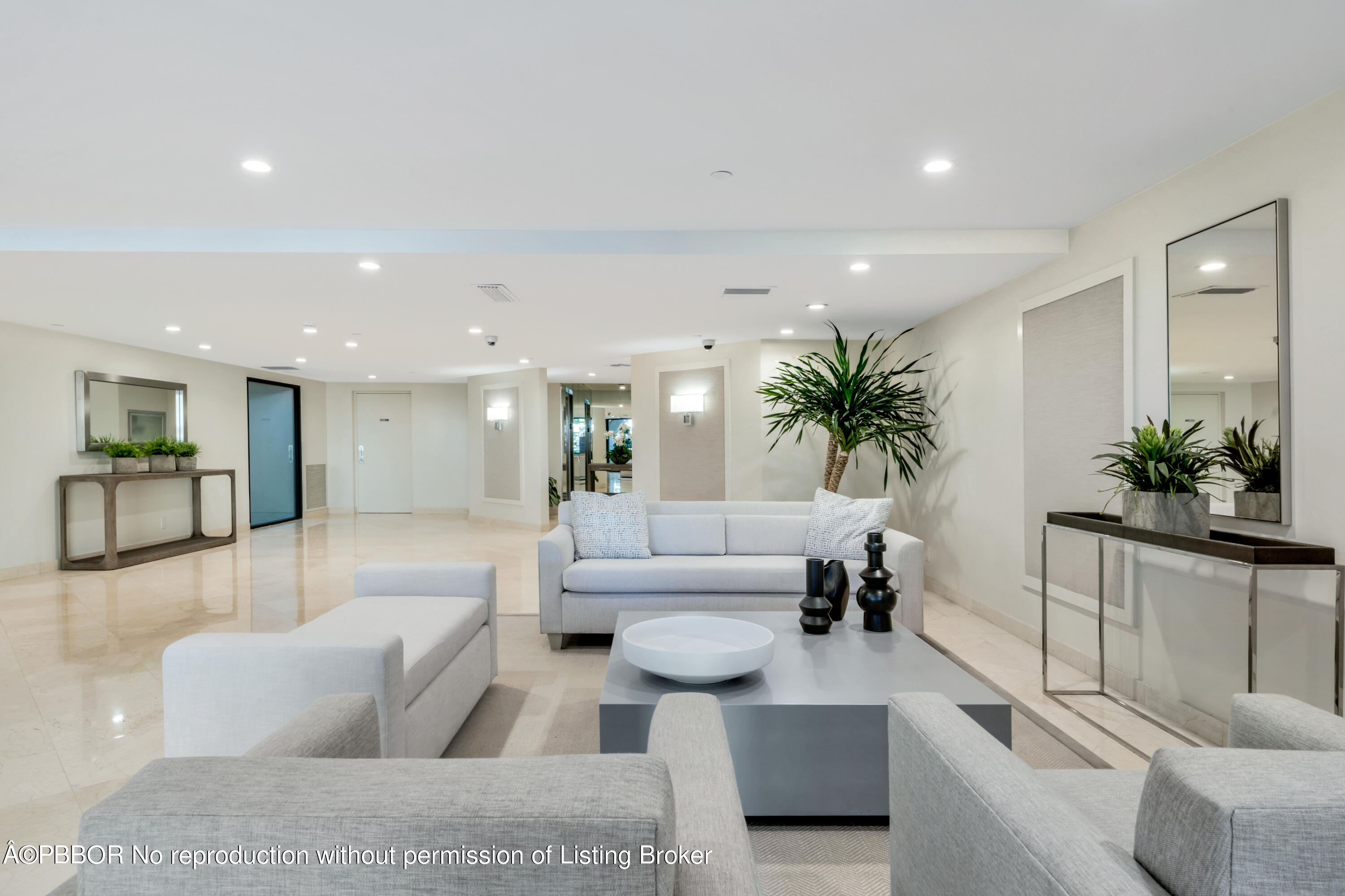 2778 S Ocean Boulevard, 105N