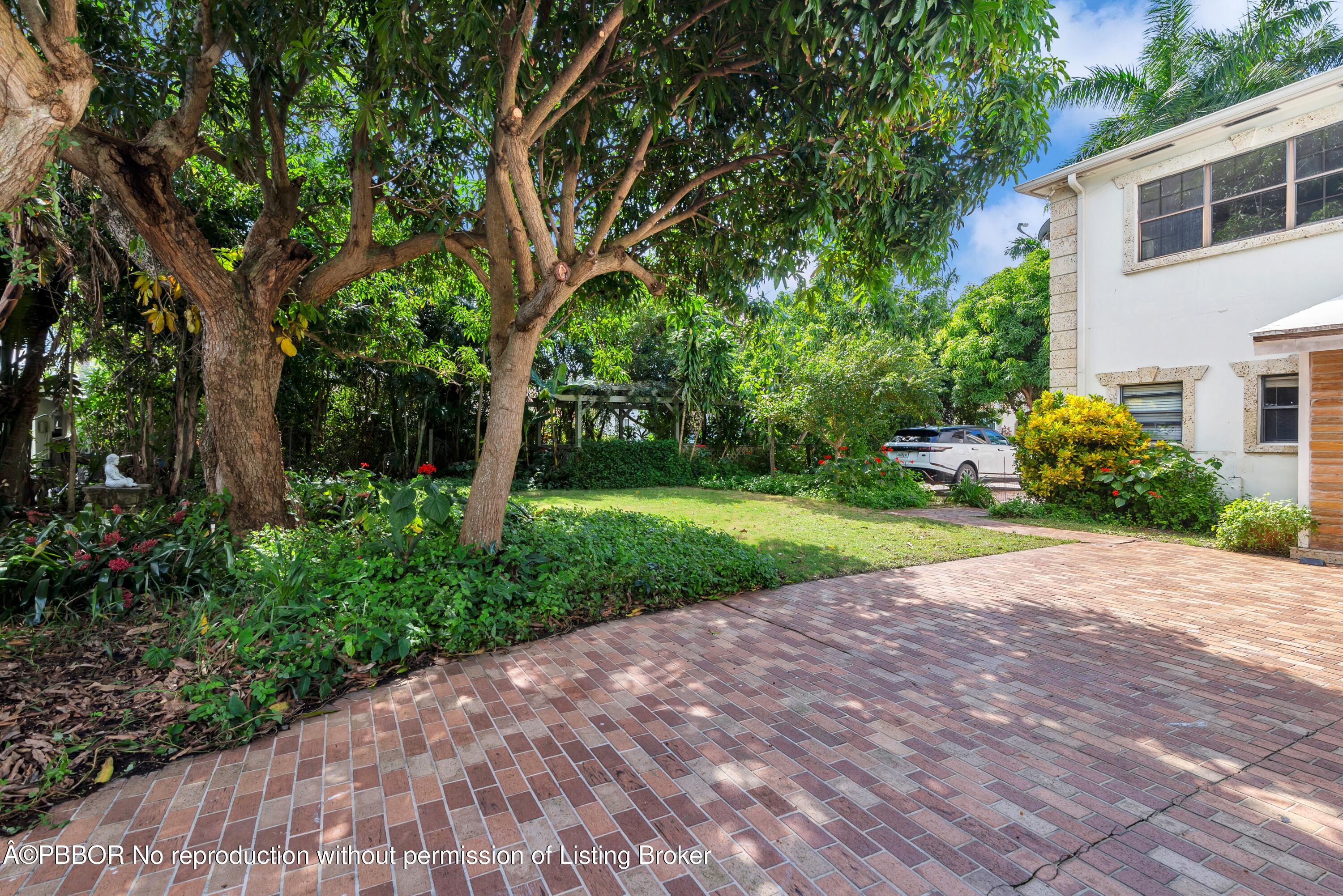 3502 Washington Road