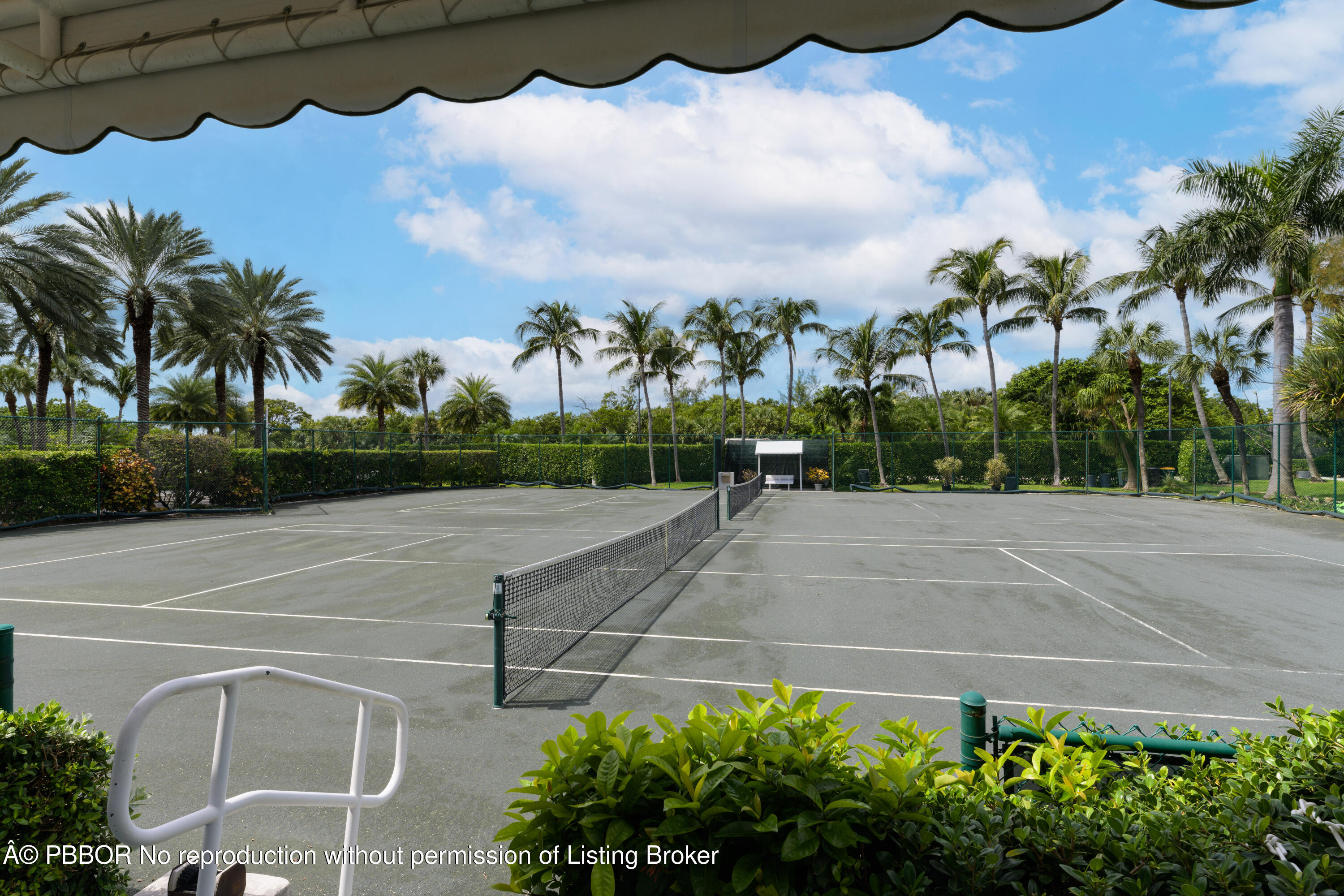 2600 S Ocean Boulevard, 102W