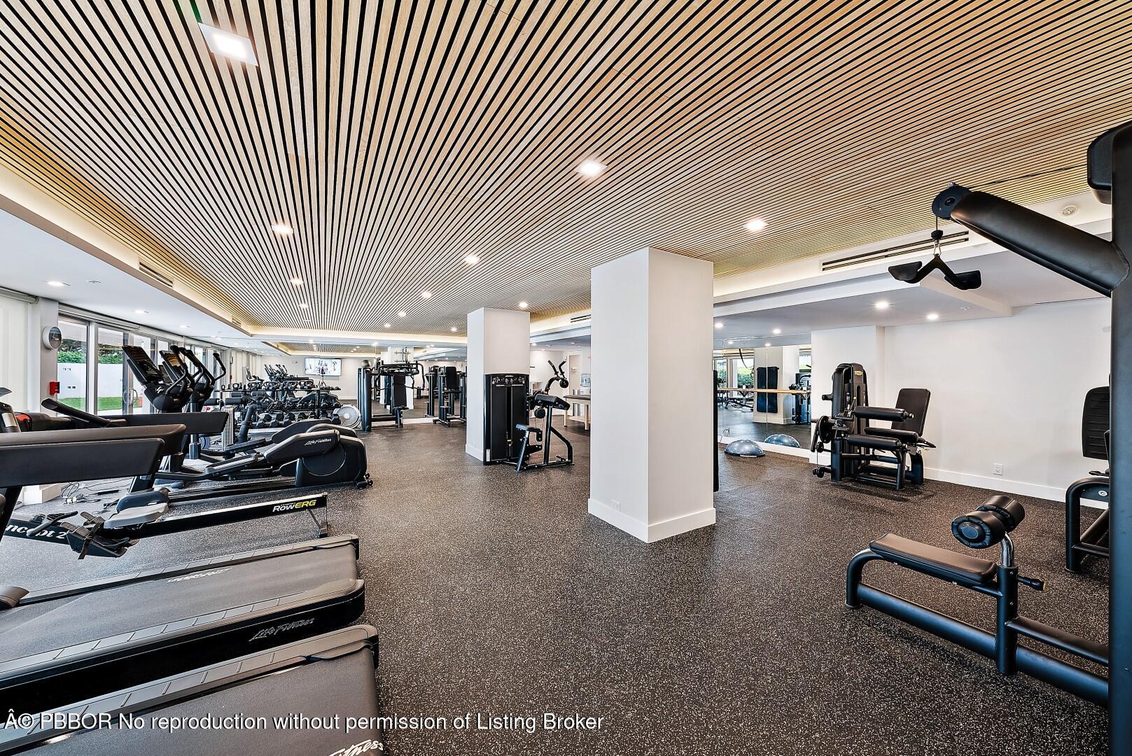 2600 S Ocean Boulevard, 102W