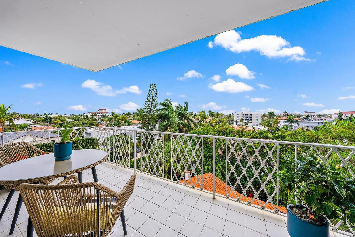 434 Chilean Avenue 6b