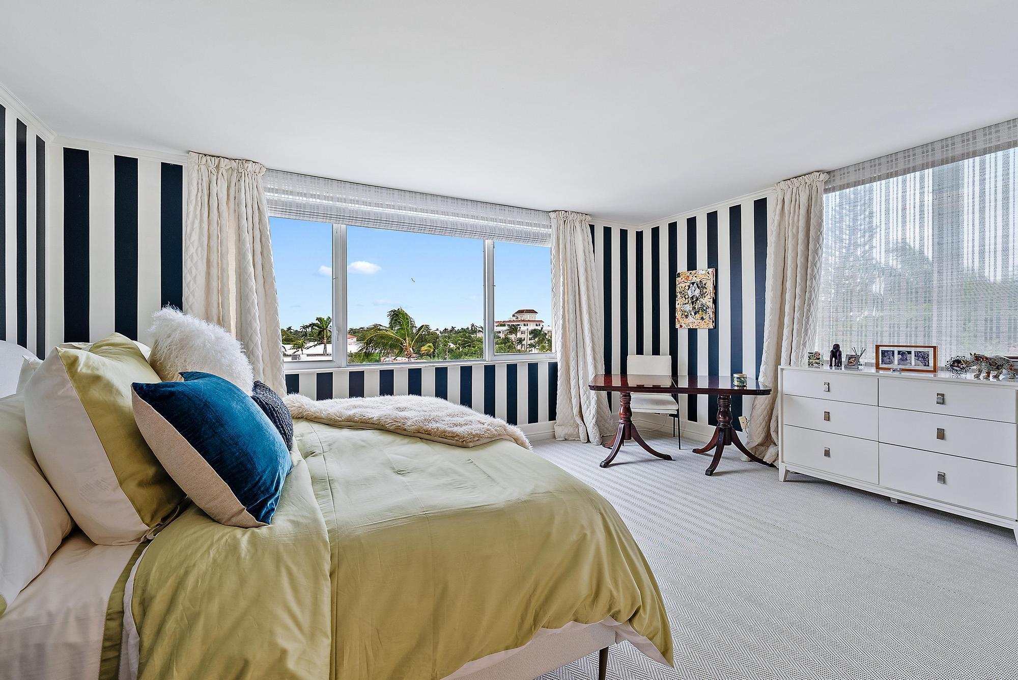 434 Chilean Avenue 6b