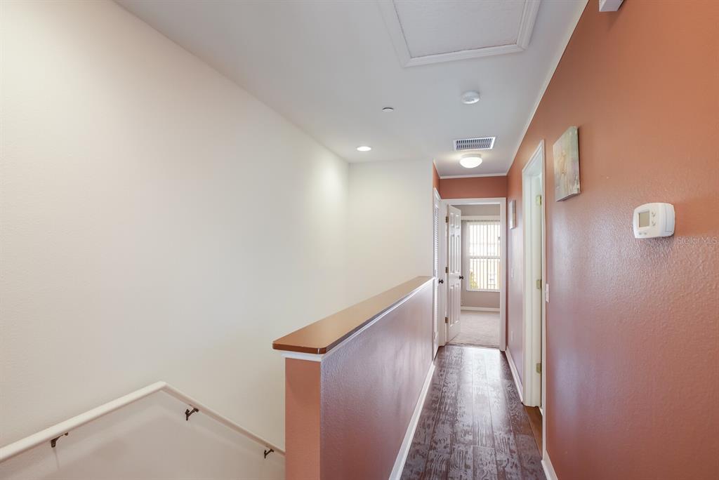 8809 WHITE SAGE LOOP