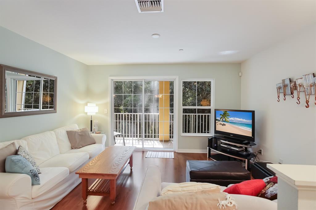 8809 WHITE SAGE LOOP