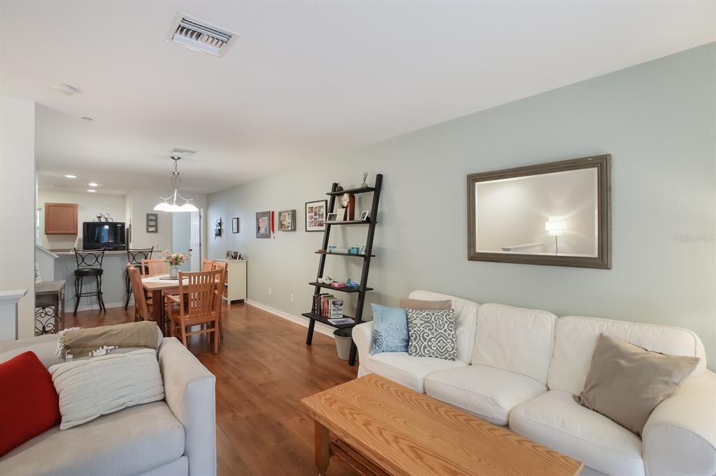 8809 WHITE SAGE LOOP