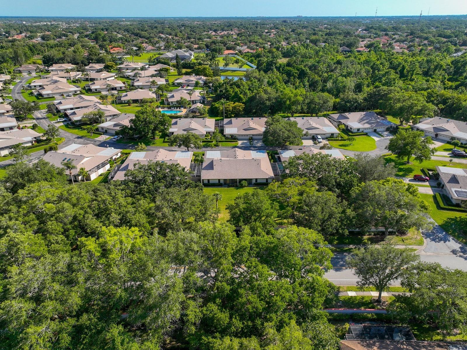 4503 LAKE VISTA DR #4