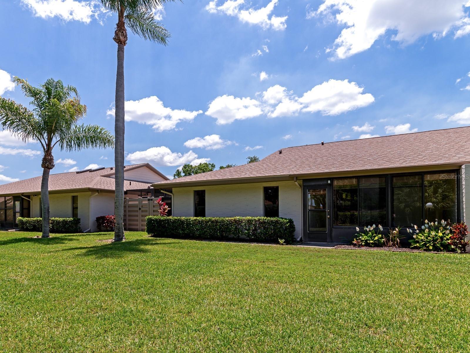 4503 LAKE VISTA DR #4