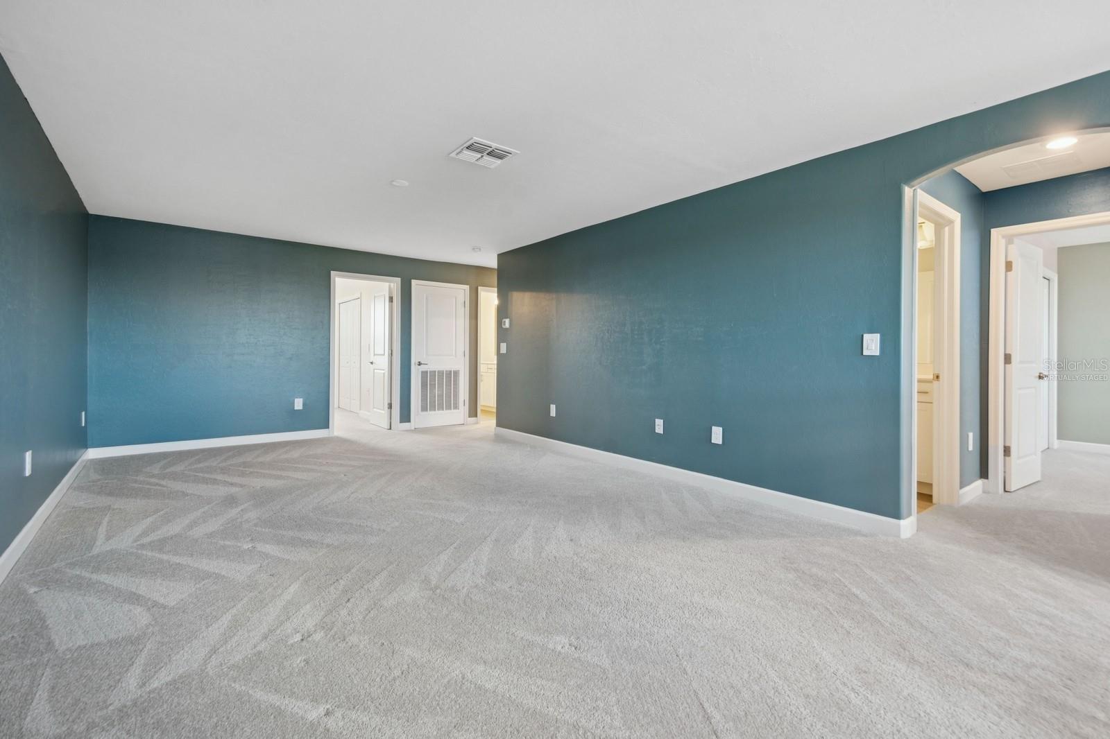 4951 OYSTER PEARL ST