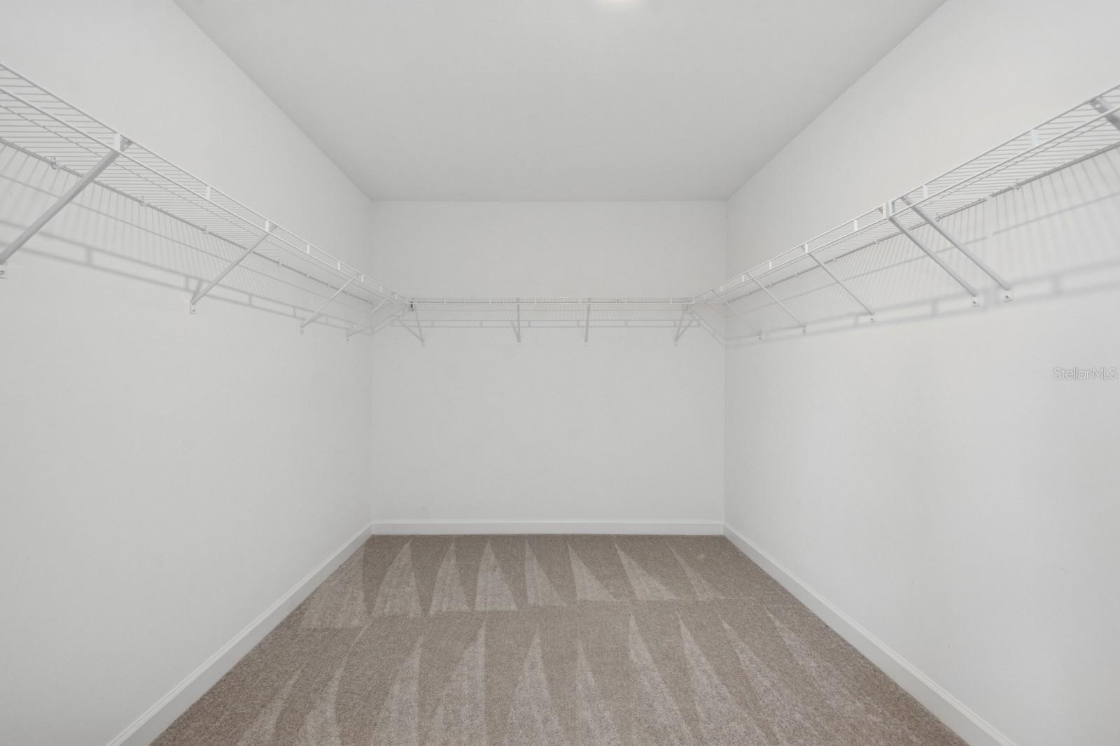 4951 OYSTER PEARL ST