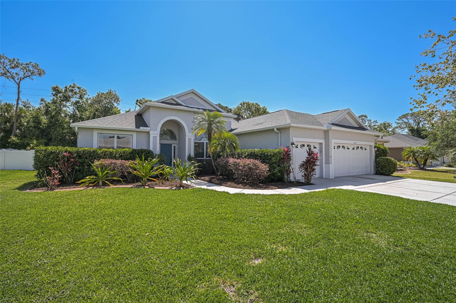 7390 DEER CROSSING CT