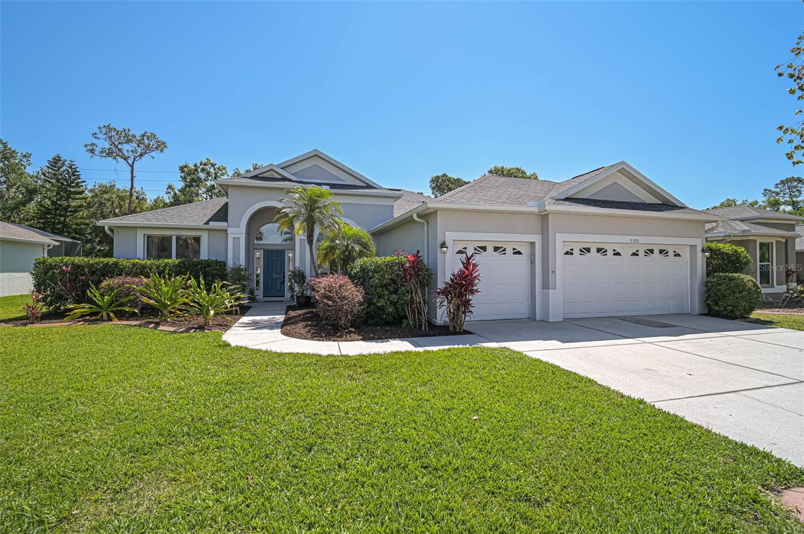 7390 DEER CROSSING CT