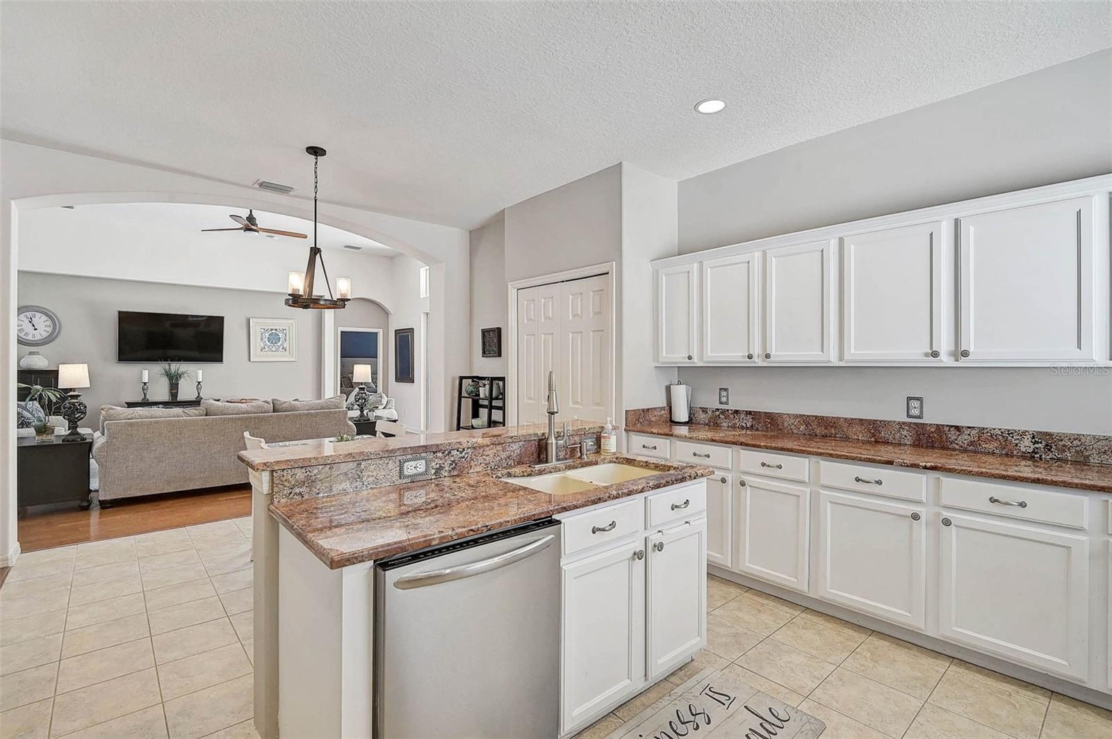 7390 DEER CROSSING CT