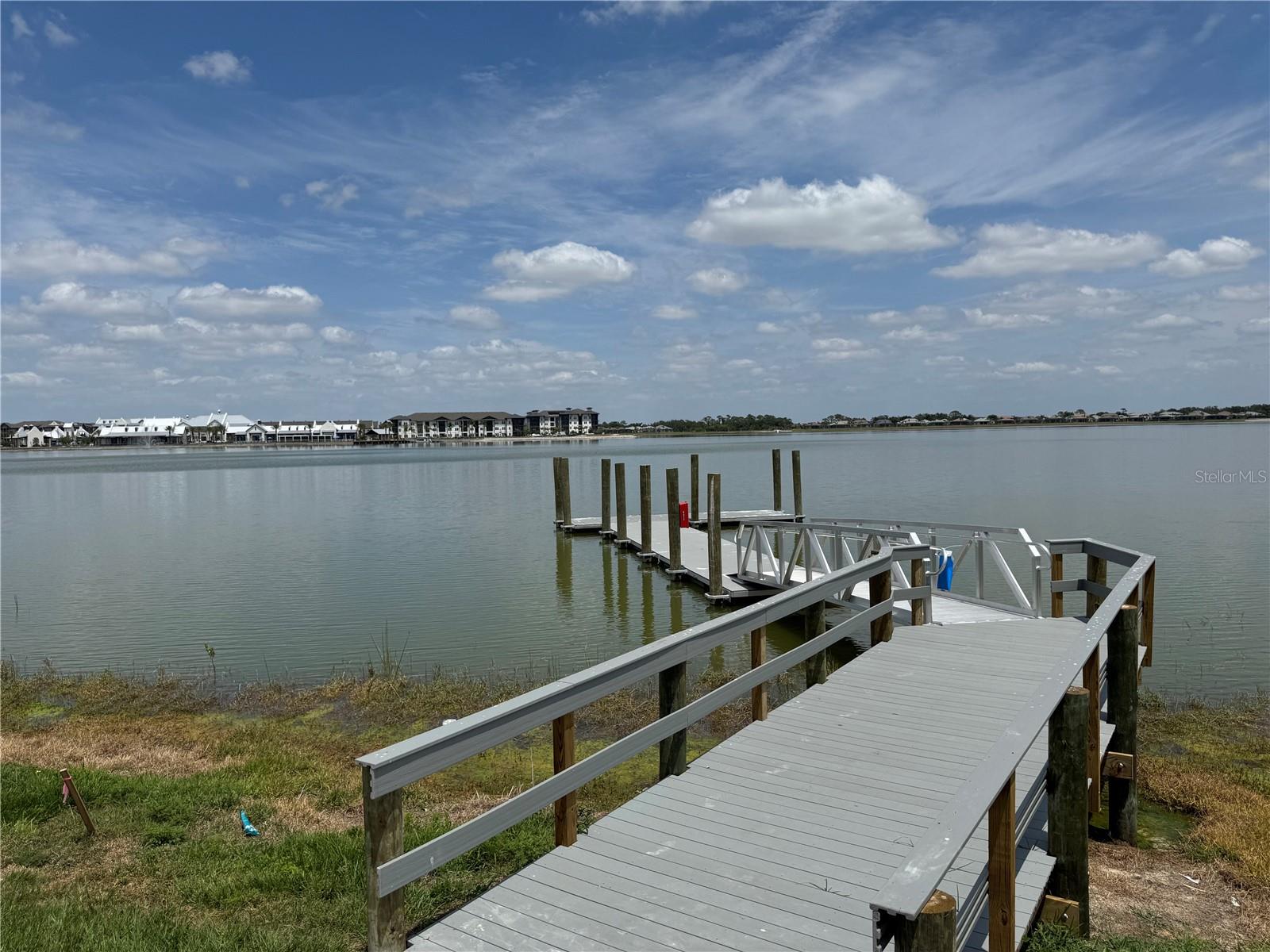 7424 CABIN LN
