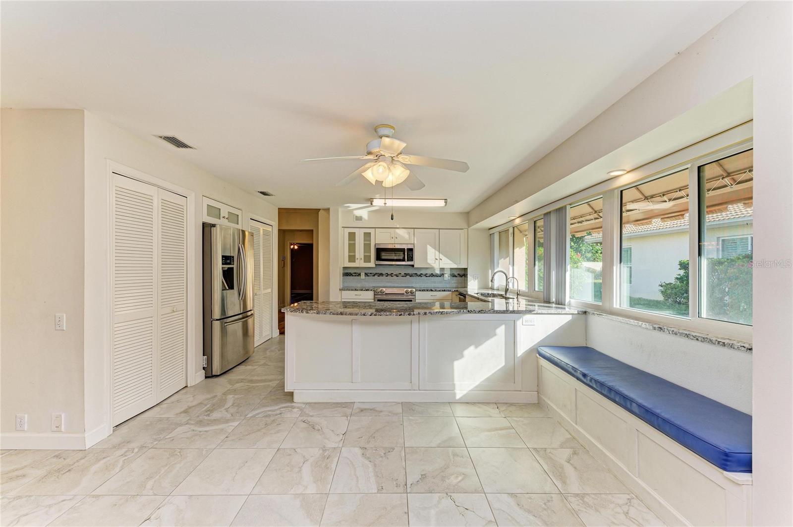 4801 MONTROSE DR
