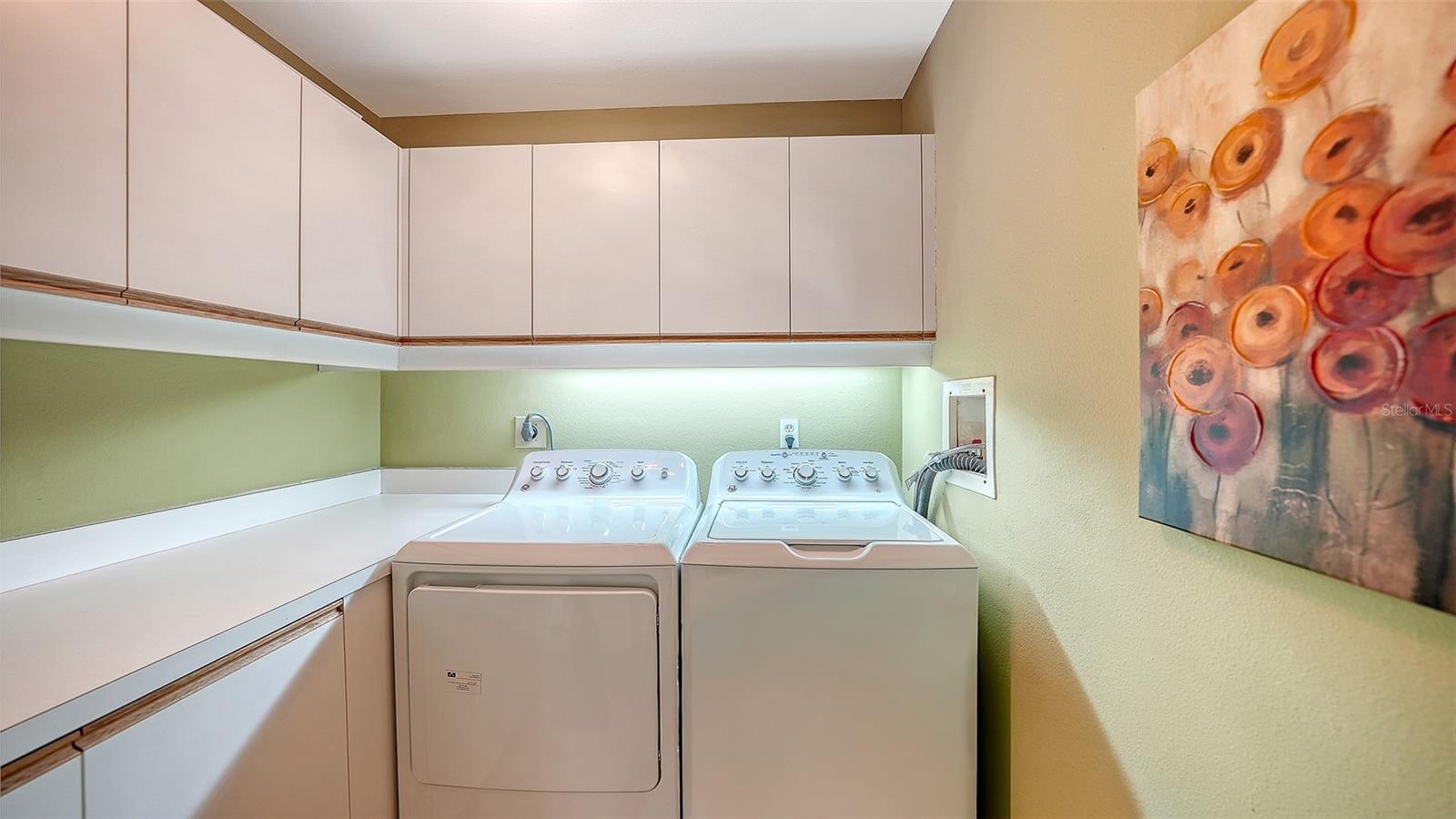 1904 HARBOURSIDE DR #201