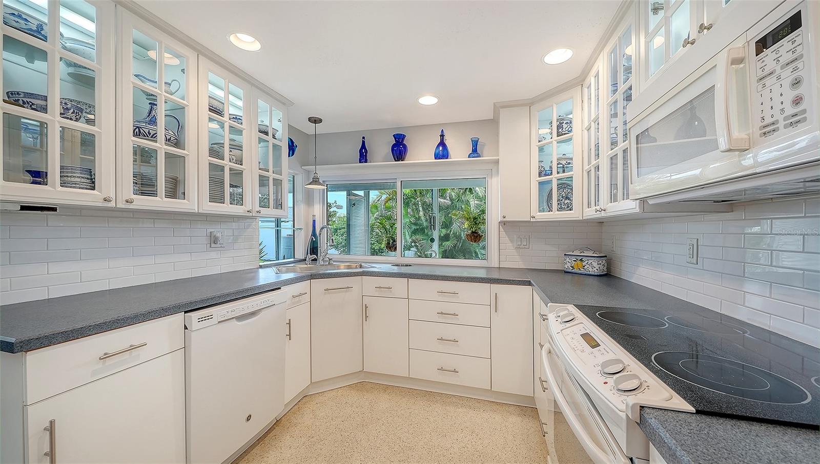 520 GLEN OAK RD