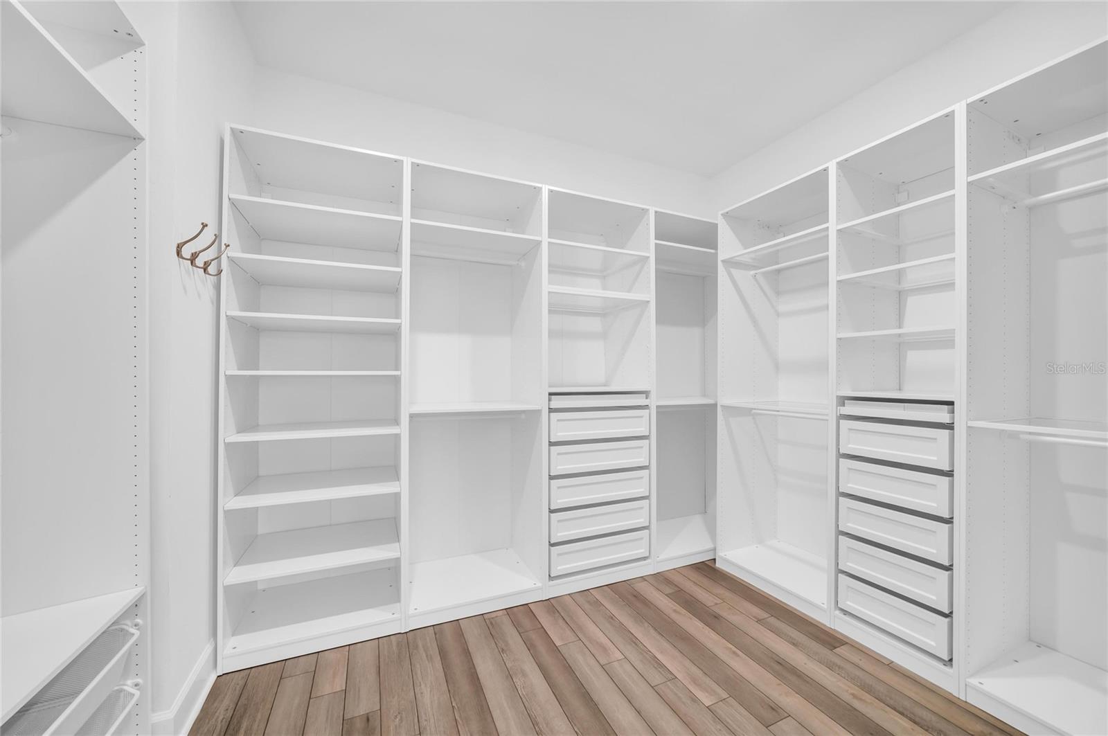 16438 SLATE PL