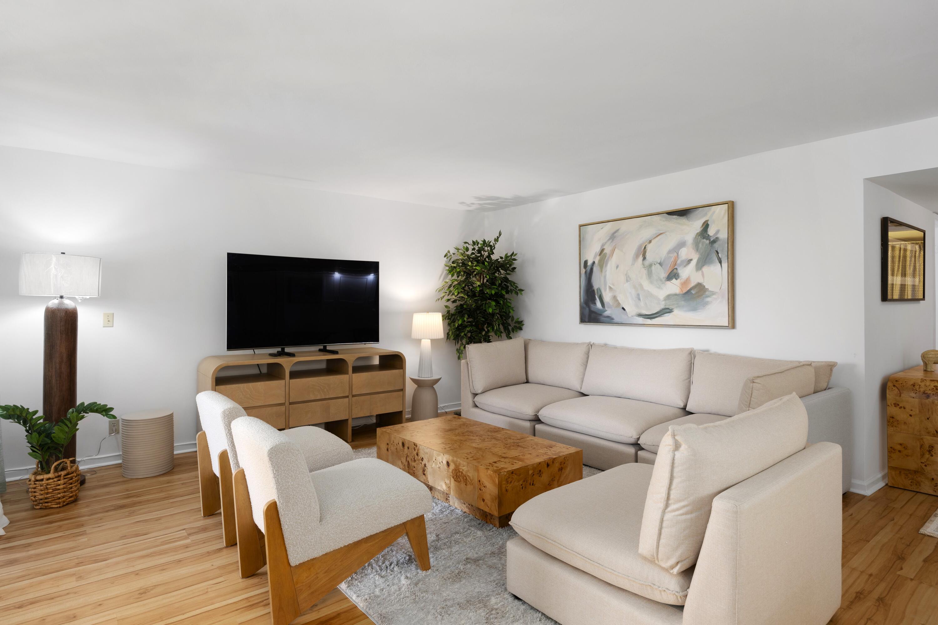 750 Egret Circle 6210