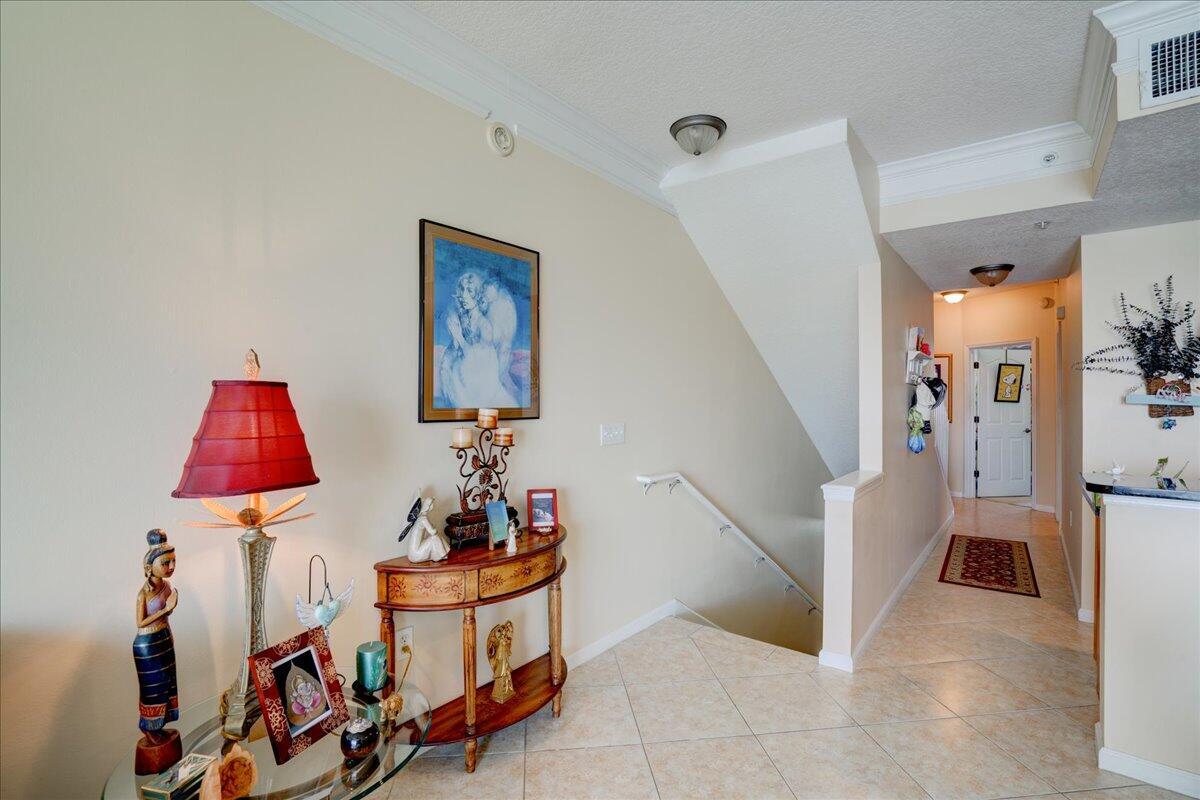 2012 Alta Meadows Lane 103
