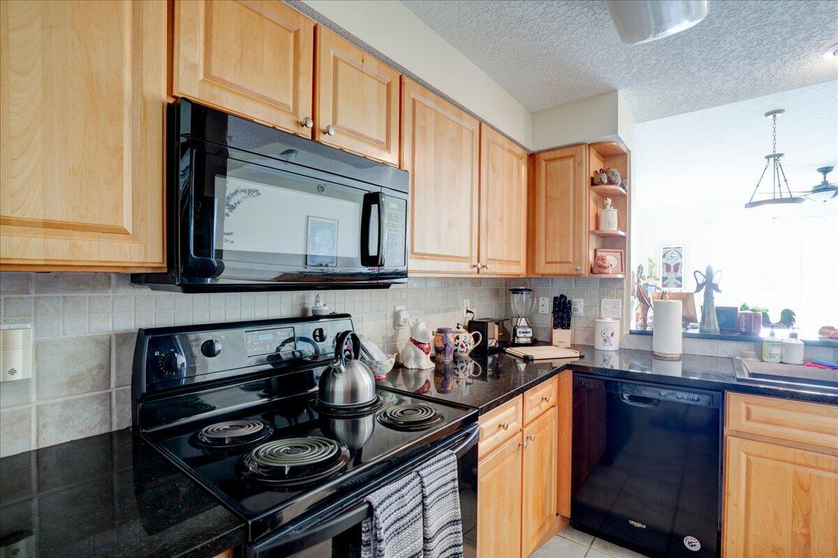 2012 Alta Meadows Lane 103