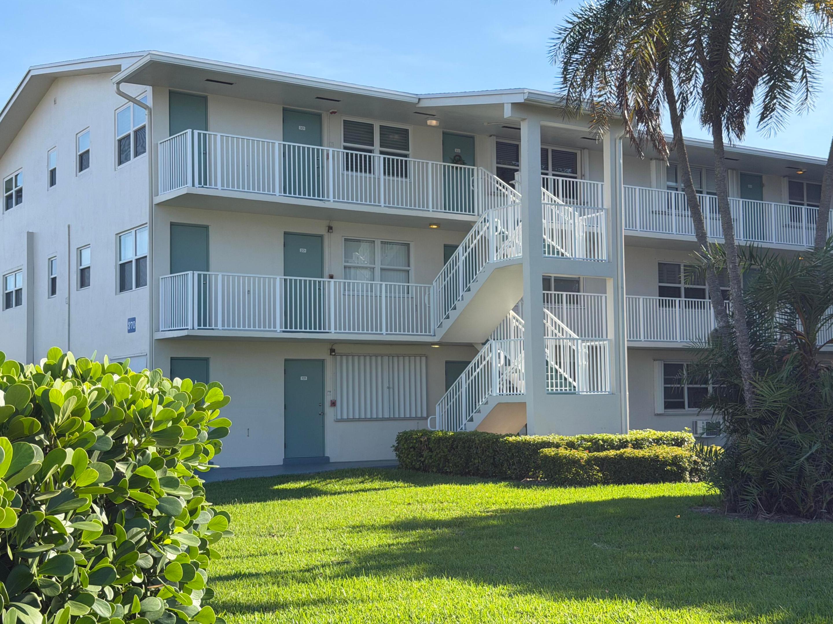 370 E Horizons 203