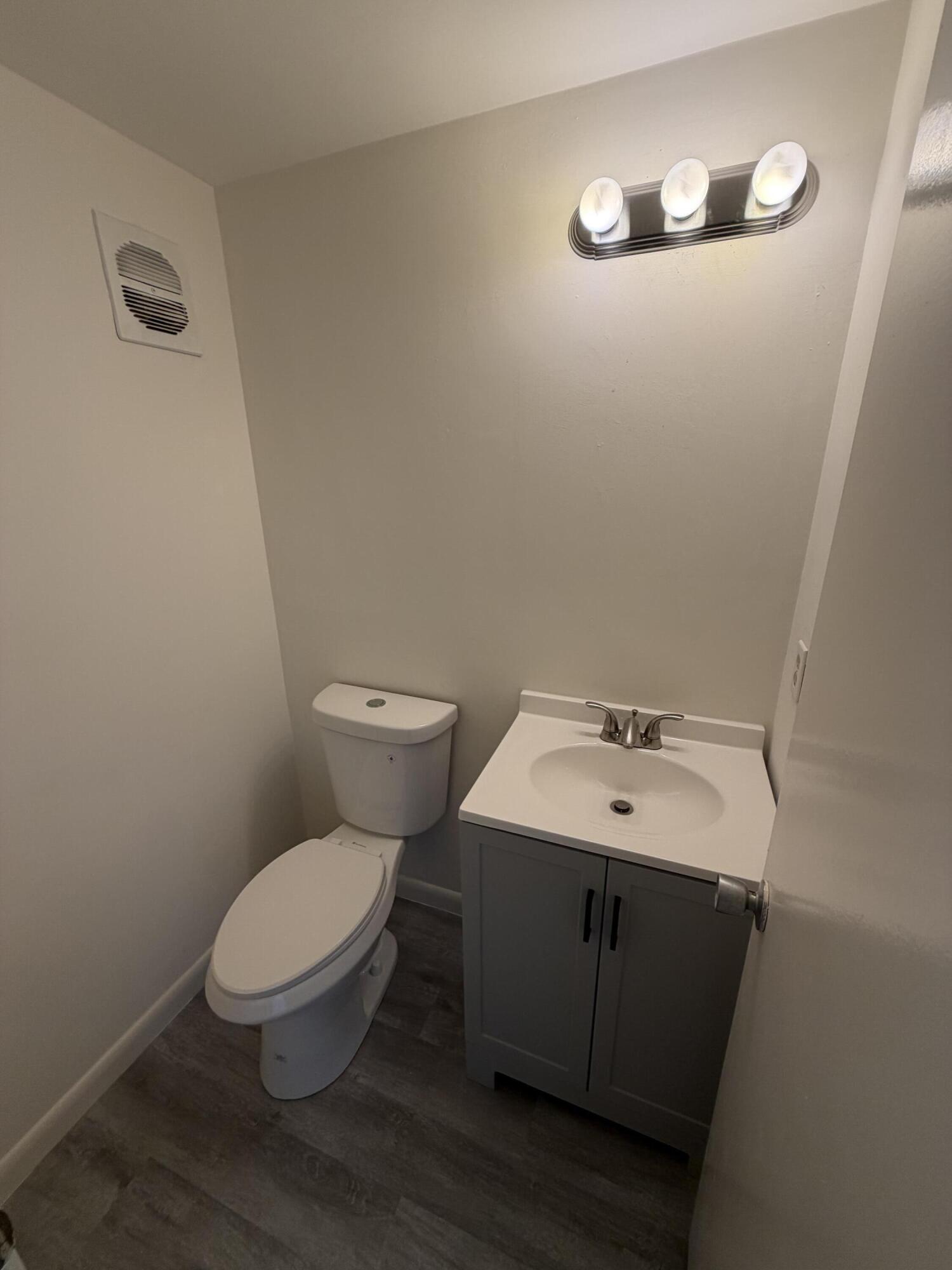 370 E Horizons 203